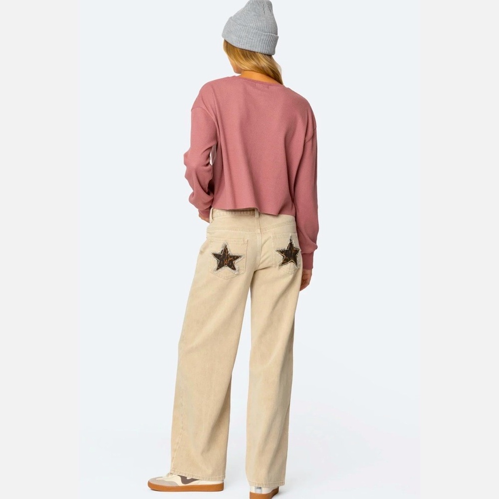 Edikted Leopard star, low rise, baggy jeans